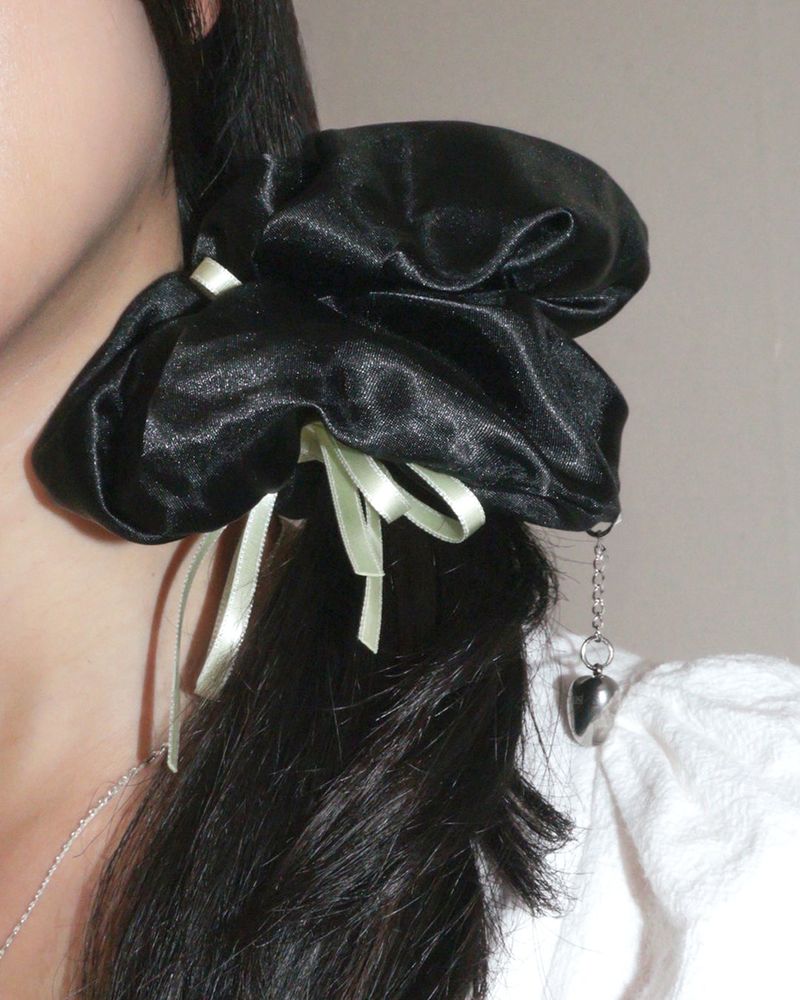 [MADE] ballerina heart ribbon scrunchie (big size)