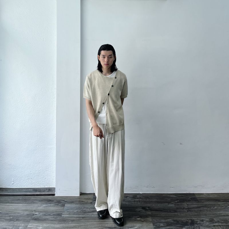 Offset Button Cropped Knitwear