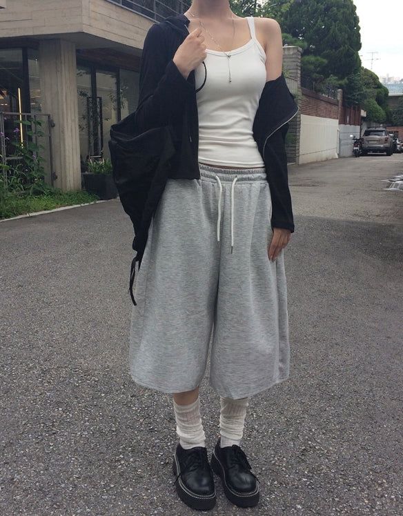 anyonemore（エニーワンモアー）の「ブリン カット トラック バミューダ トレーニング パンツ（パンツ）」