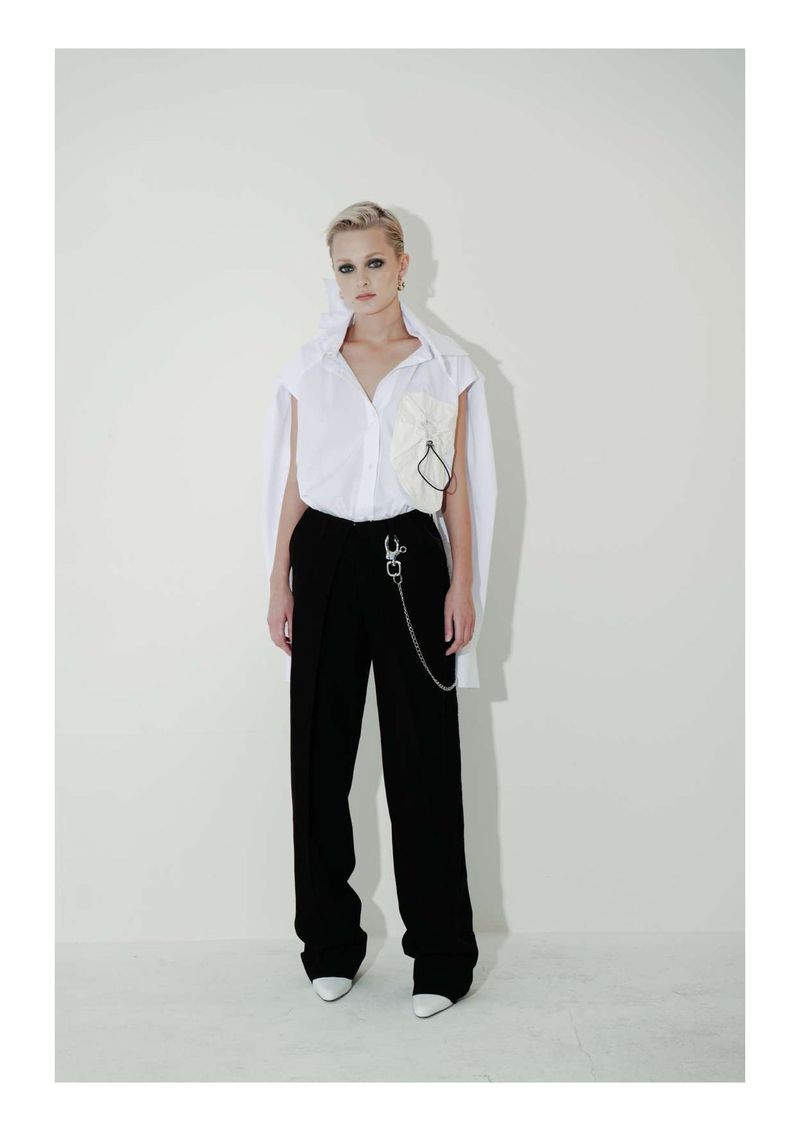 Sean Sheila(シェンシェイラ)の「Oversize Embroidered Shirt(Tops)」