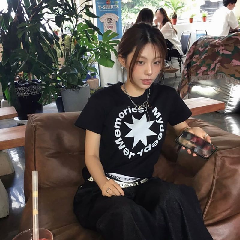 MYDEEPBLUEMEMORIES（マイディープブルーメモリーズ）の「(W)MM CROP ROUND LOGO TEE (BLACK)（Tops）」