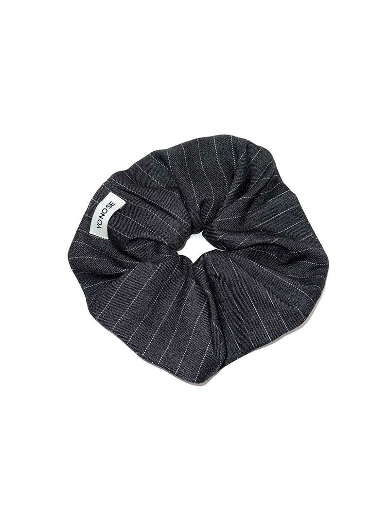 STRIPE SCRUNCH / CHARCOAL