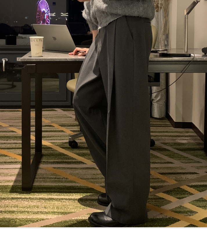 Yogis Deep Round Jaw Back Banding Wool Wide Slacks