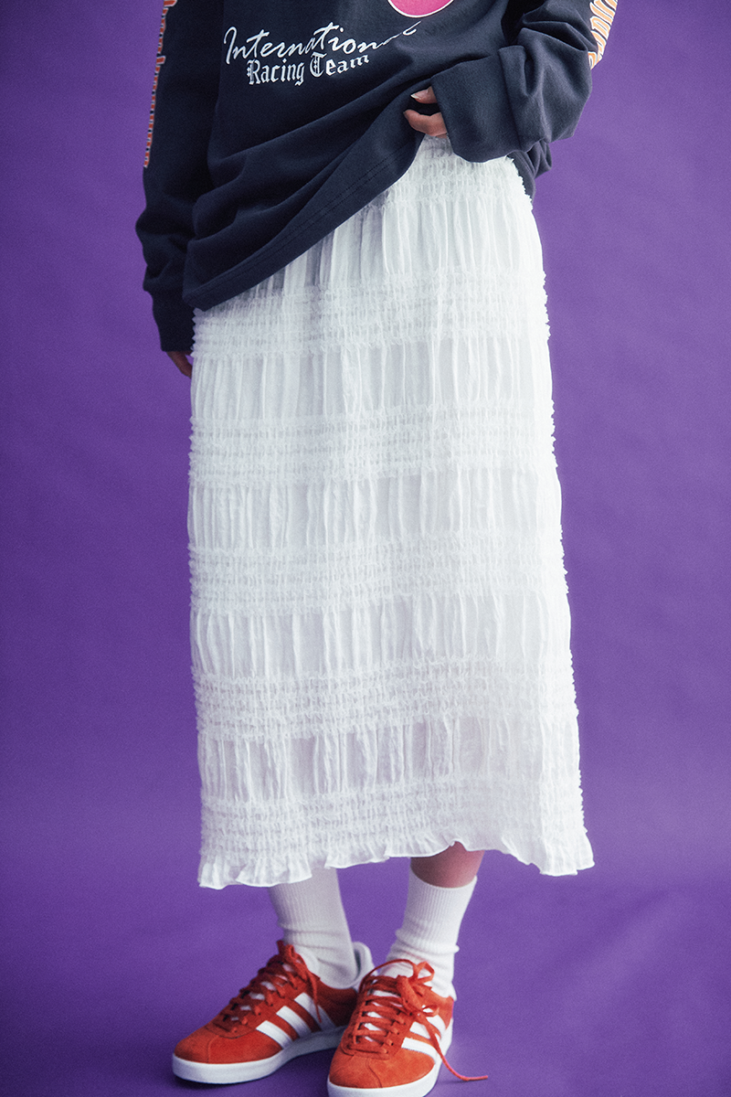 KOOKEESEE(クキシ)の「레이스 프릴 롱 스커트(화이트)(Skirts)」
