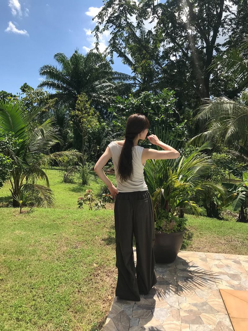 Soft Drape Sleeveless (Oatmeal)