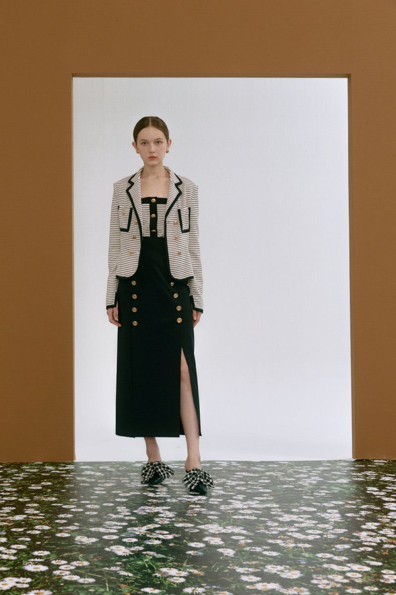 ROMANCHIC(ロマンシック)の「Button skirt(Skirts)」