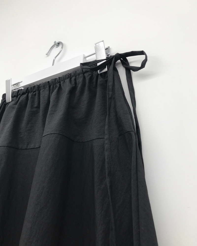 Tilt strap midi skirt (3color)