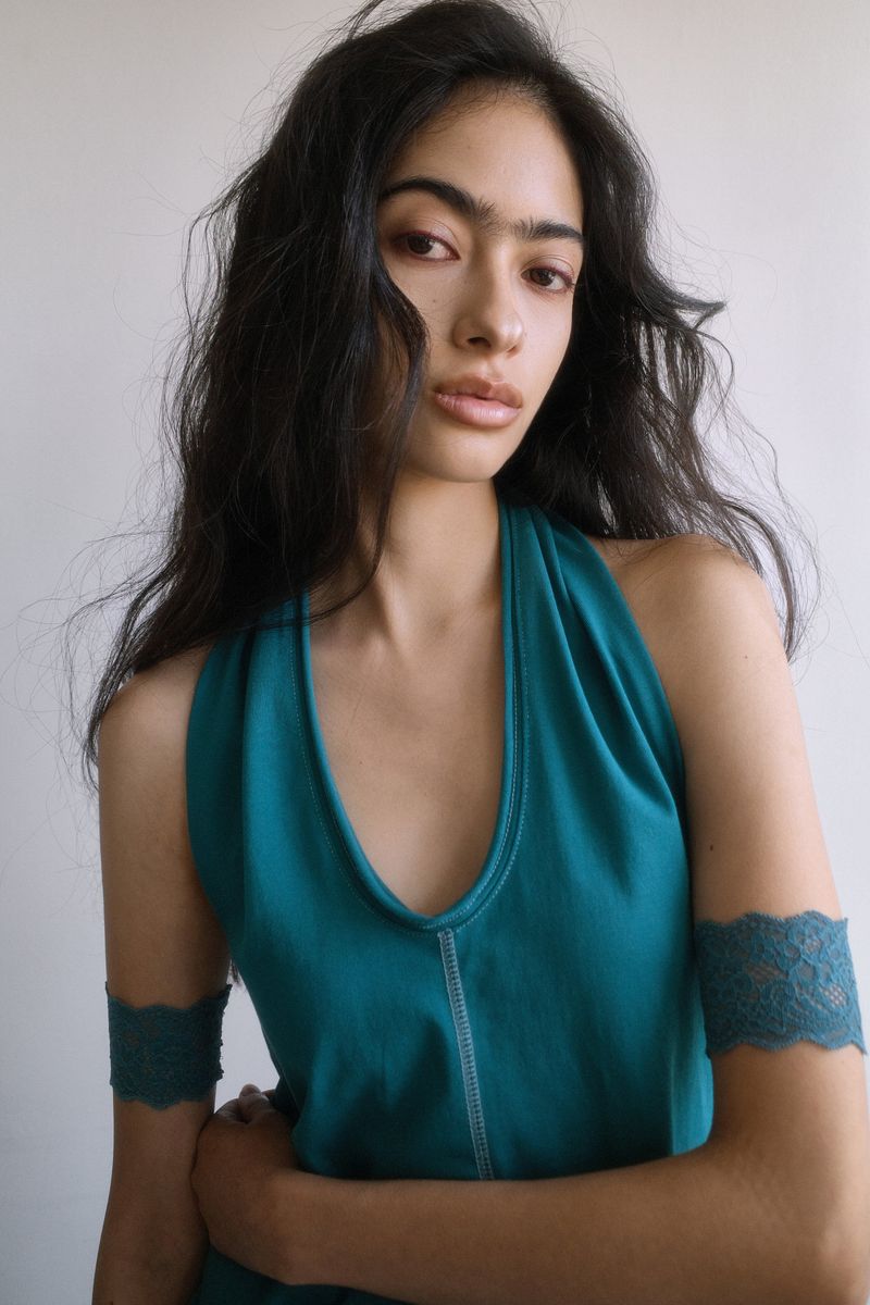 26SS★OPEN-BACK DRAPED HALTER TOP