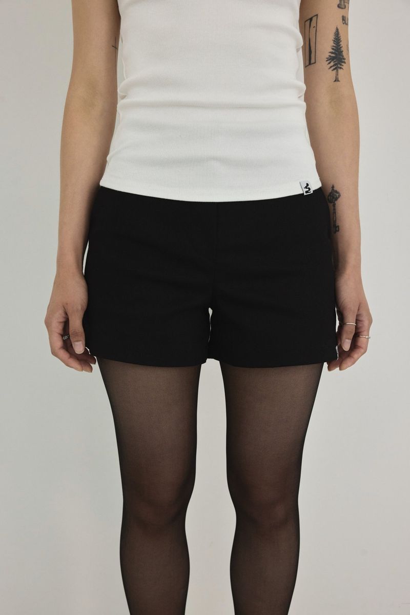 RIDING CLUB SLEEVELESS ( WHITE )