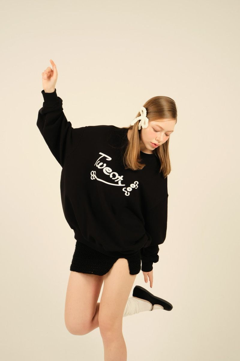 FLORAL SWEATSHIRT