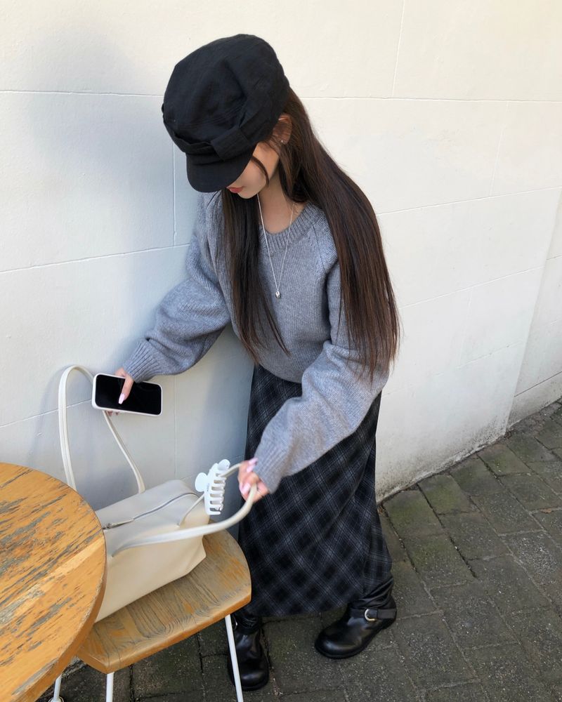 [ORIGINAL] Derr V-Neck Loose-Fit Knit