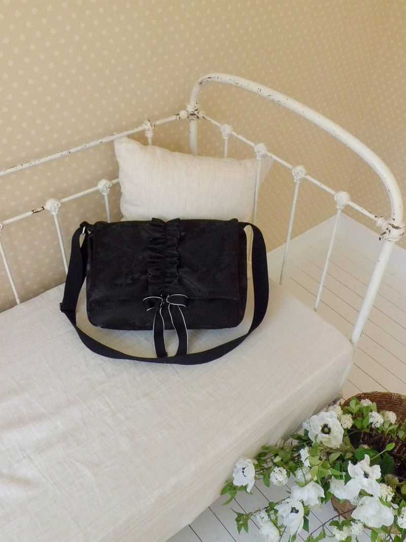 Ruffle envelope bag_black