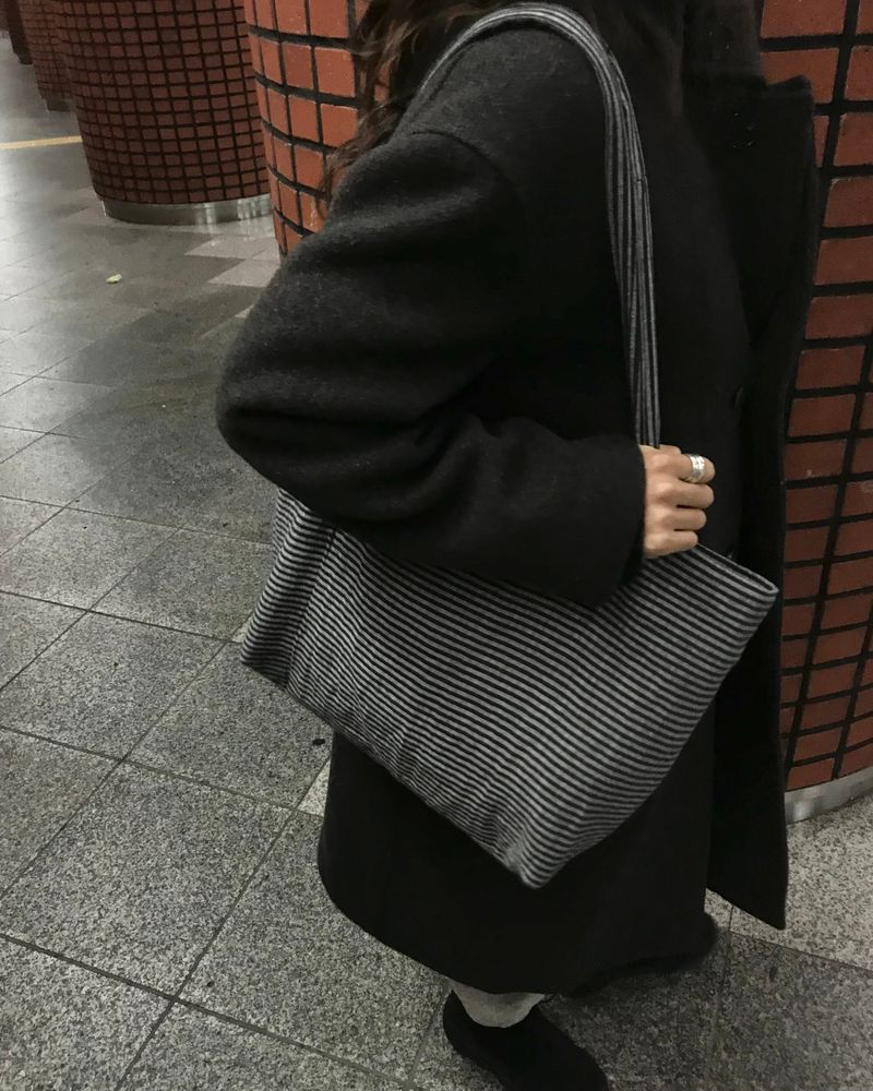 WideBand Bag (Big) - Grayish Piglet