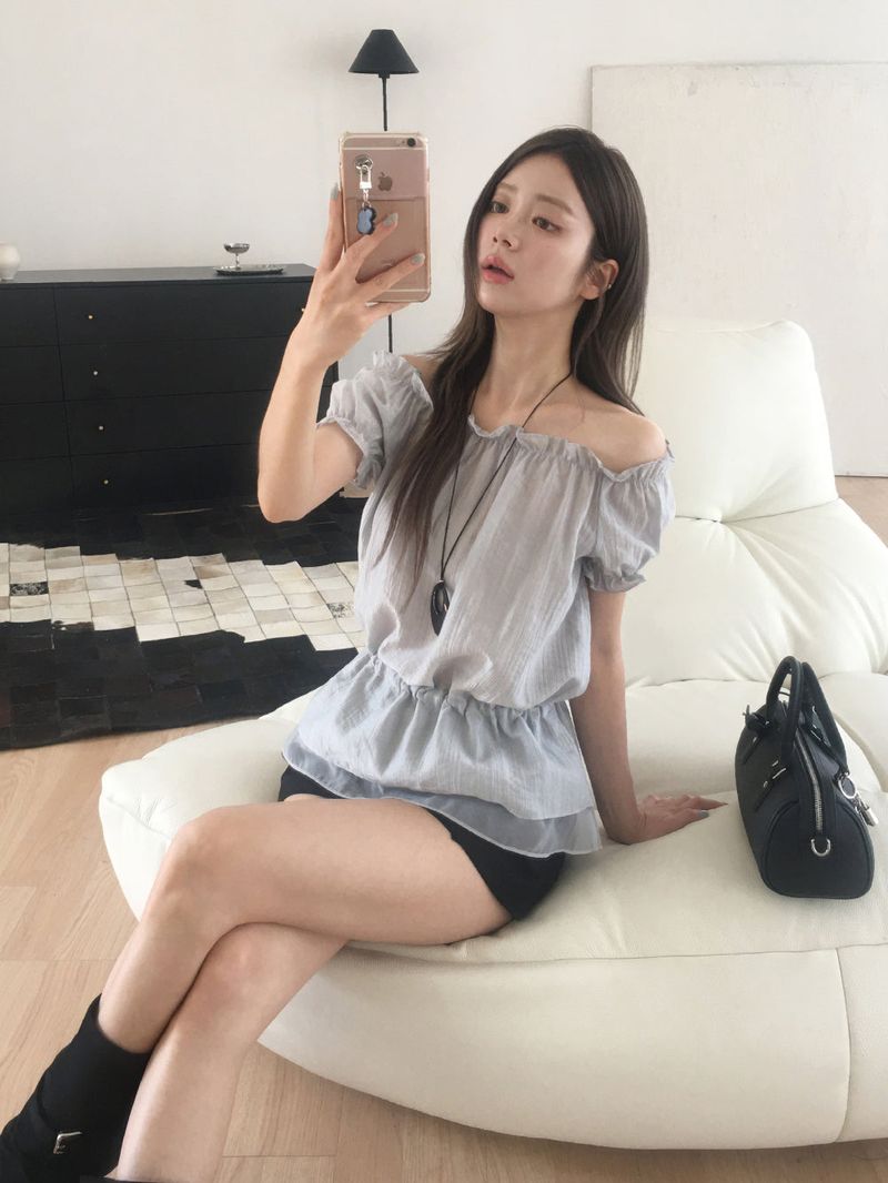 Mellow off shoulder blouse