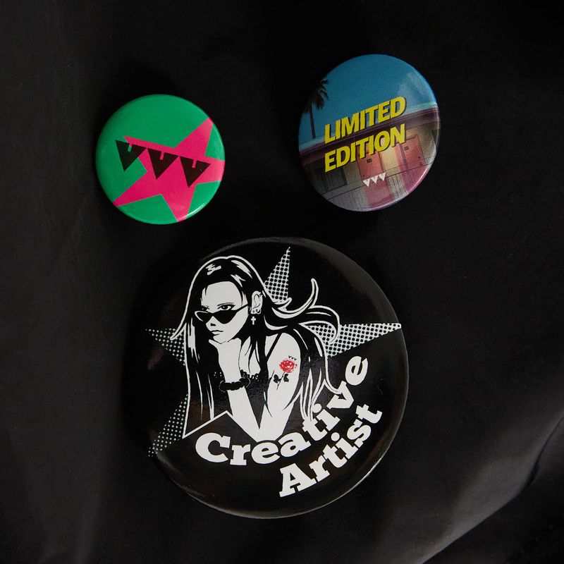 [SET] Archive Logo Multi pin Badge