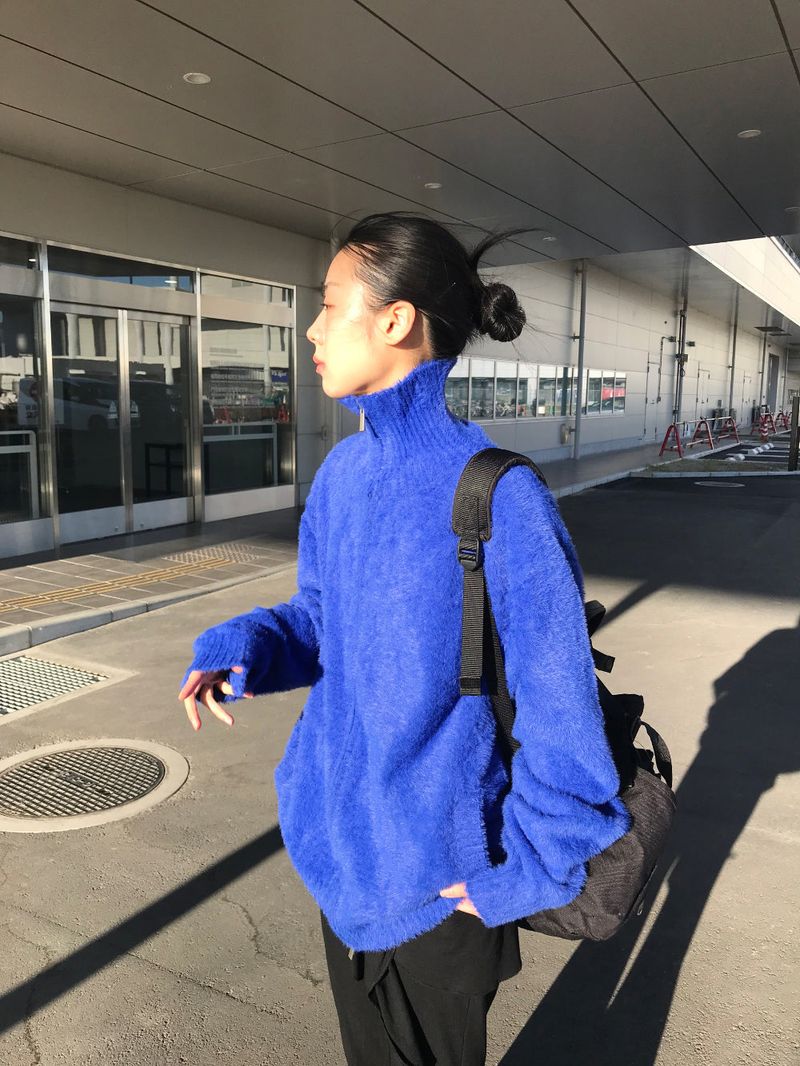  TWO-WAY ANGORA ZIP-UP