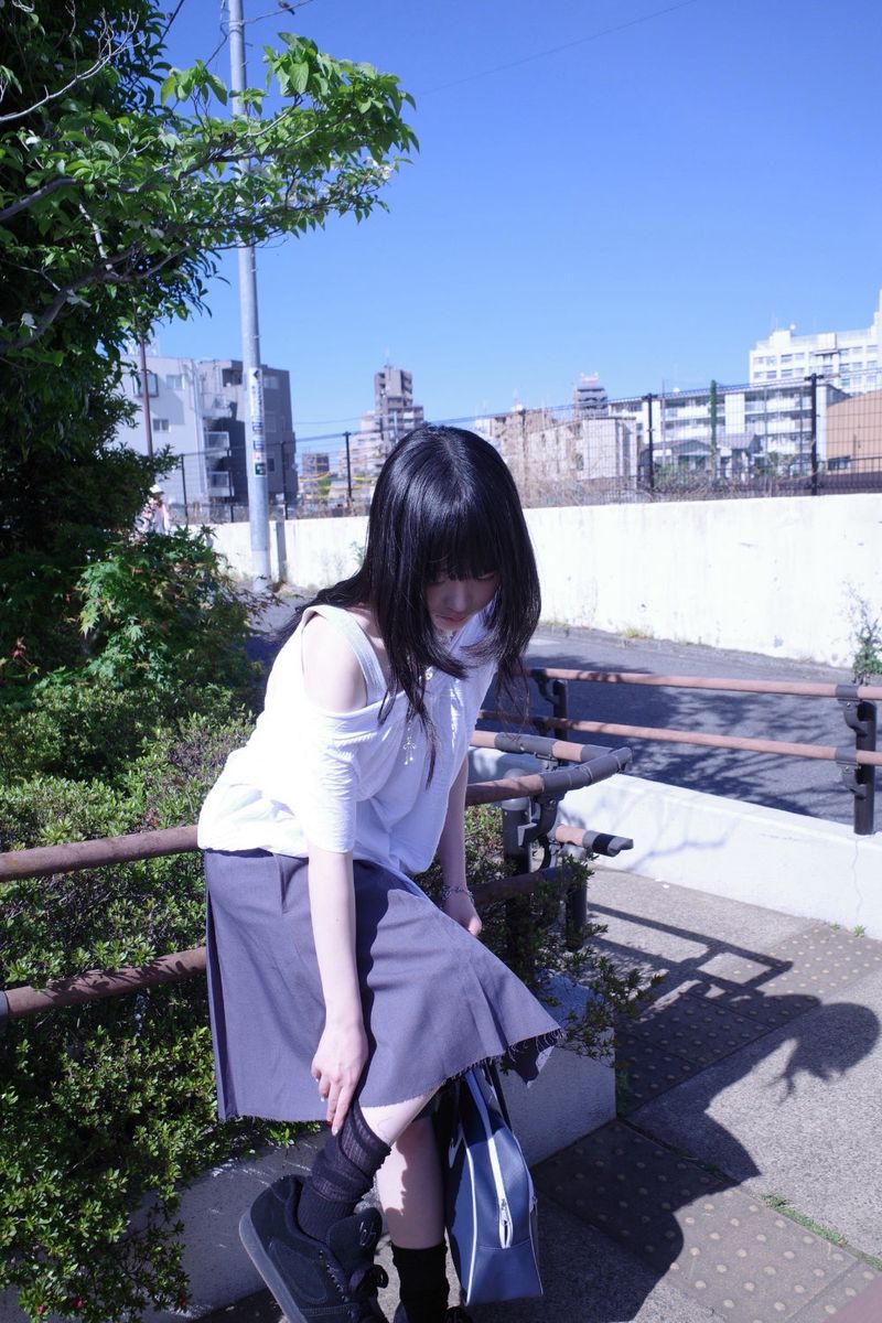ビッグドット アンバル オフ tee