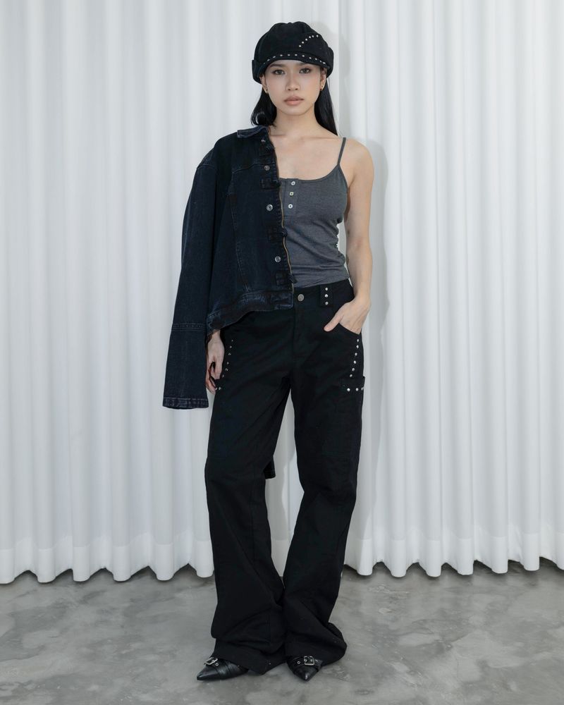 catha（カタ）の「スタッド ストレート ロングパンツ（パンツ）」