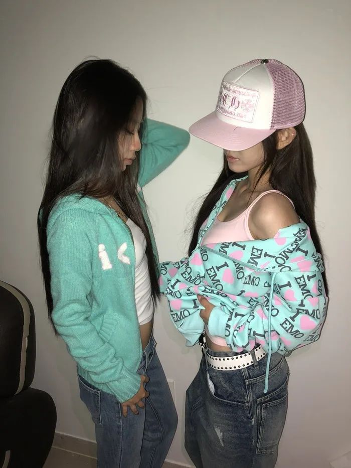 Bubblegum <3 Hoodie