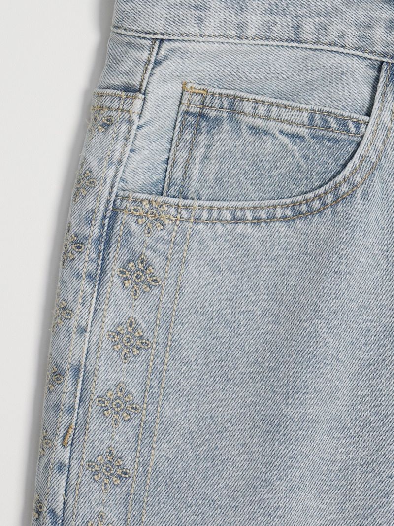 Classic Ruta Embroidered Bermuda Denim Pants 2C