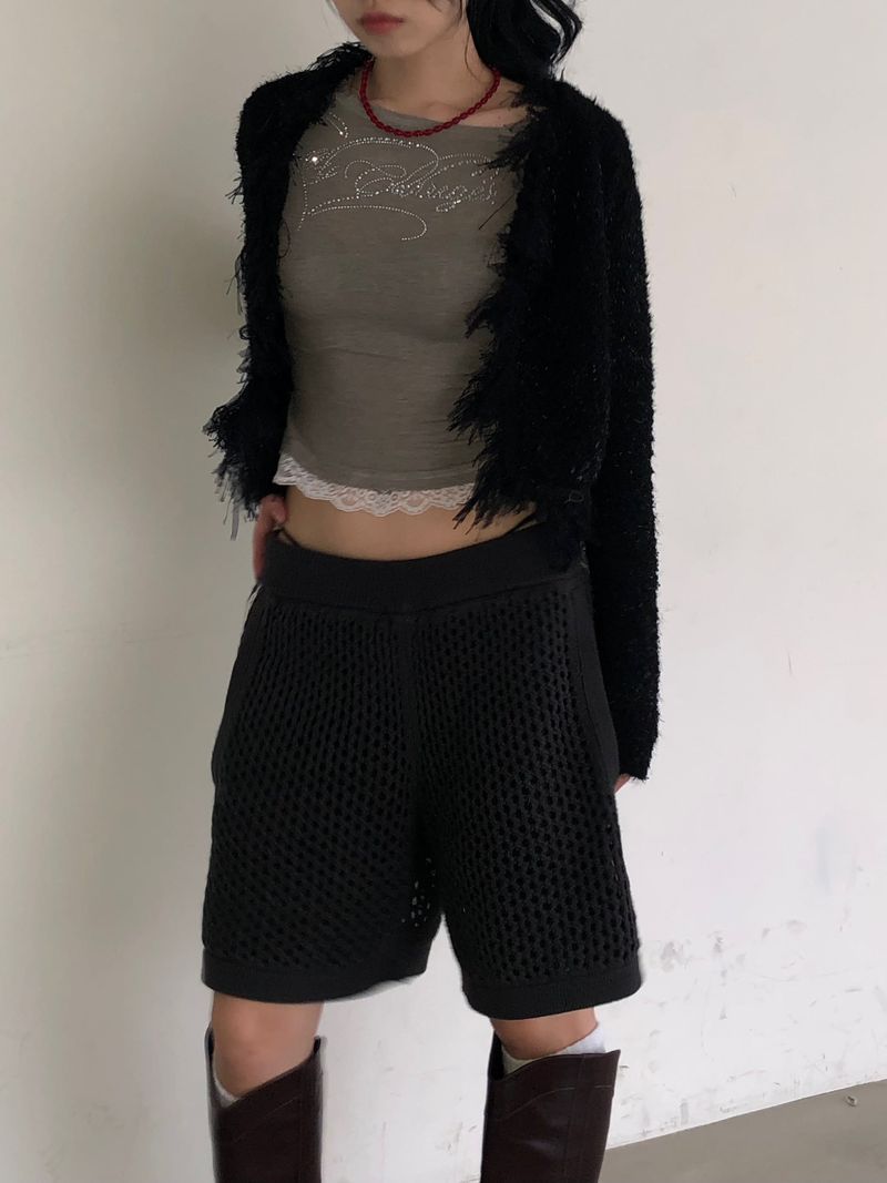Cubic One Off-Shoulder T
