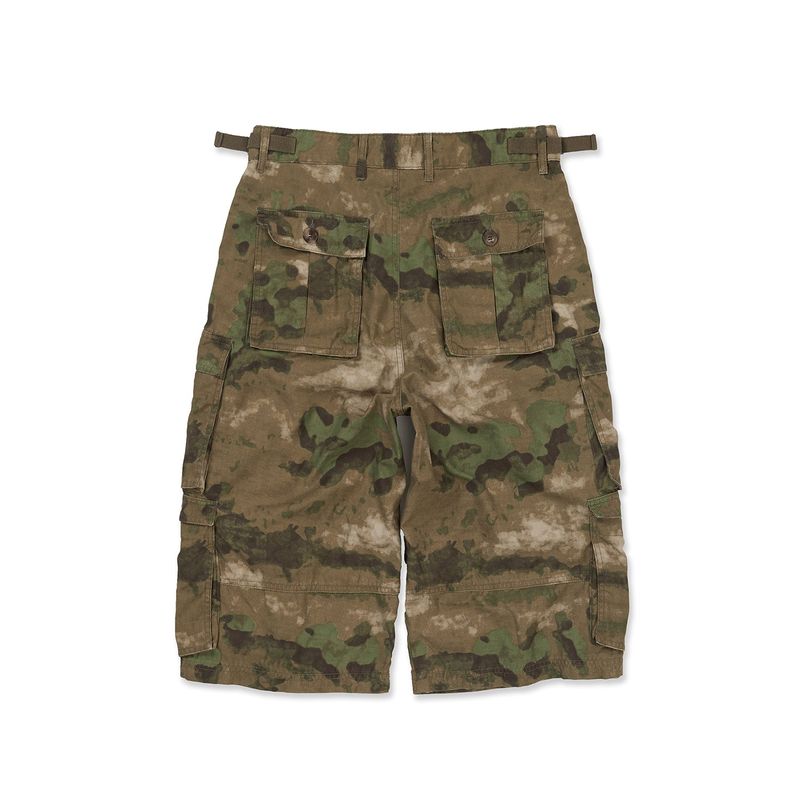 Wanderer cargo bermuda pants / Camo