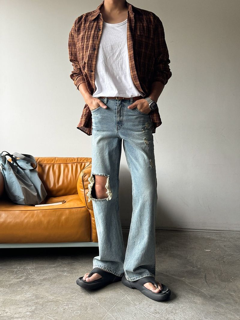 ASCLO（エジュクロ）の「[A-P0283] ニーカットオープンフレアデニムパンツ（Pants）」