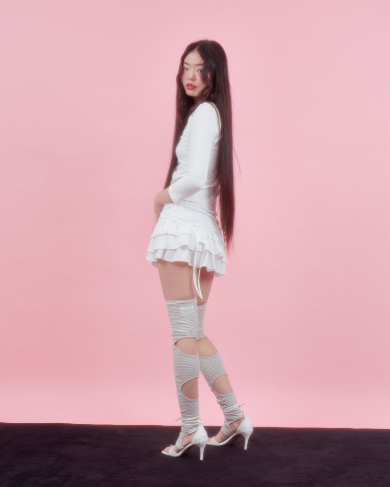 BACK RIBBON STUD T SHIRTS [3colors]