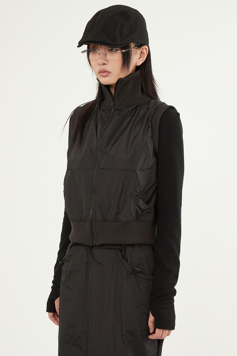 Raucohouse（ラウコハウス）の「City leisure high-neck zip-up vest（Tops）」