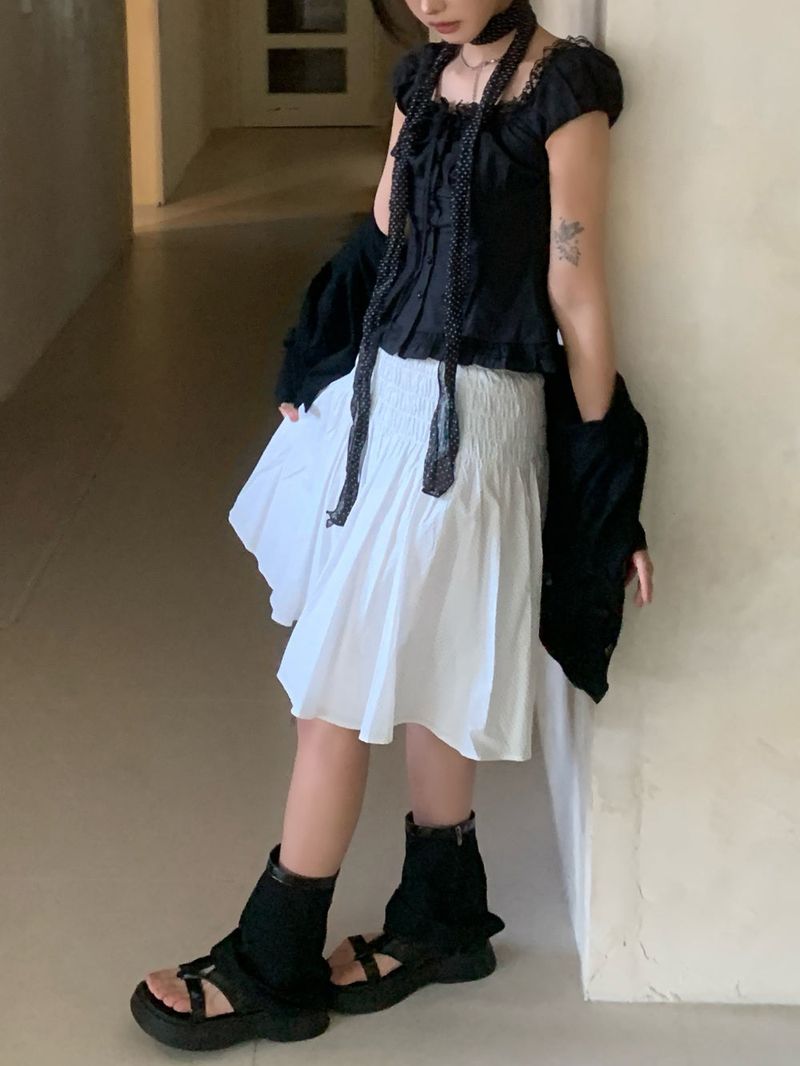 Muse Cap Shirring Two-way Off-Shoulder Blouse