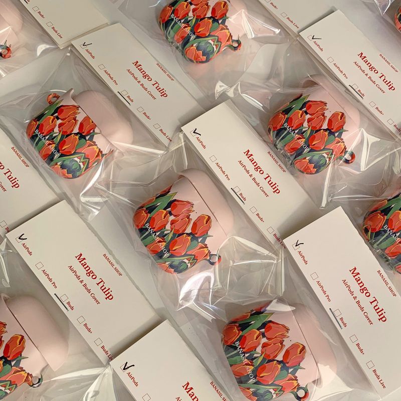 BANASIL SHOP(バナシルショップ)の「マンゴーチューリップAirpodsケース(スマホグッズ/小物)」