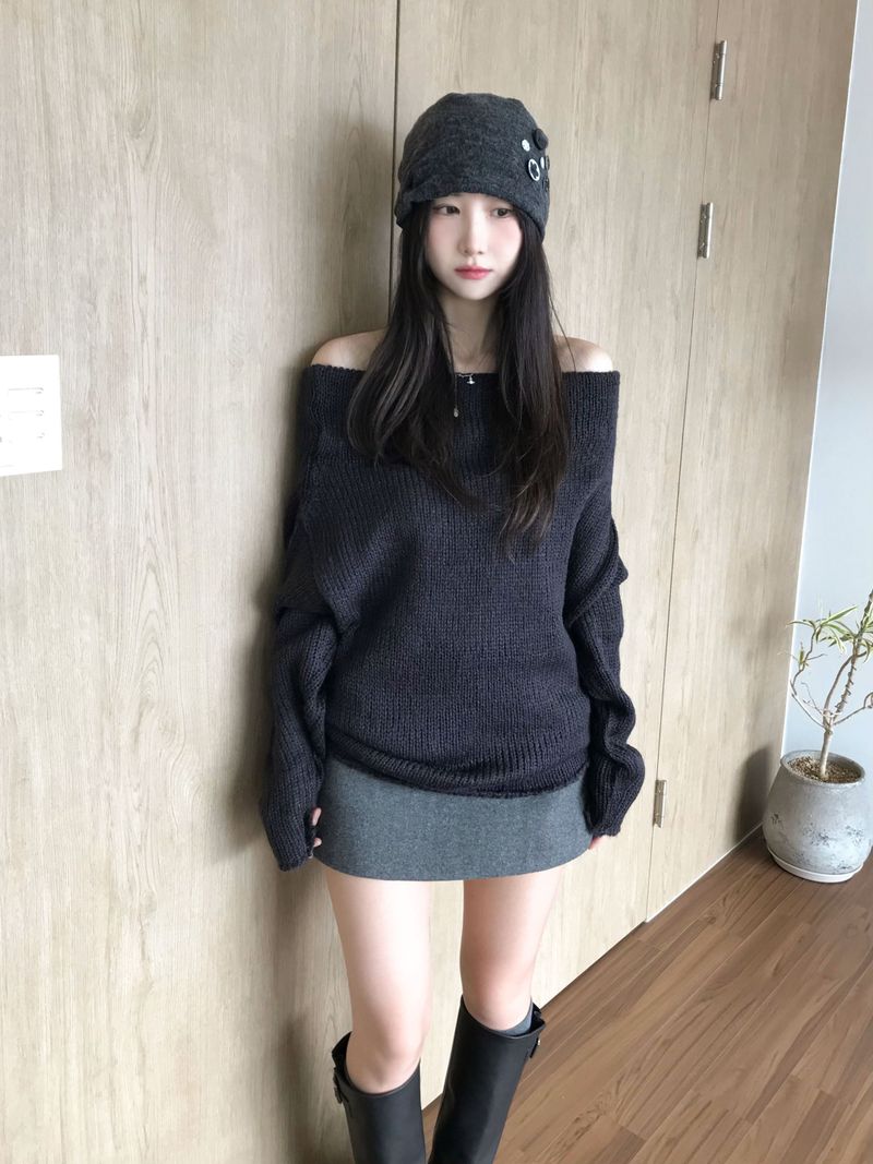 Lev wool mini skirt (2 colors)