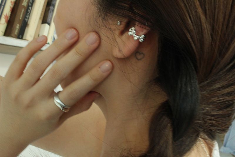H EARCUFF