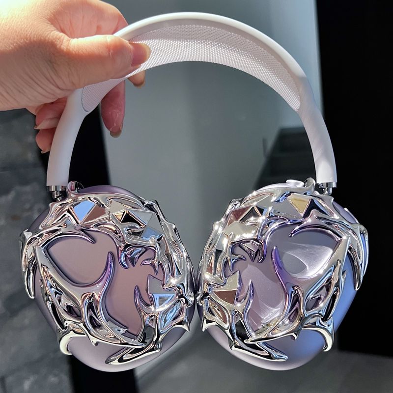 The Star & Moon - AirPods Max Case