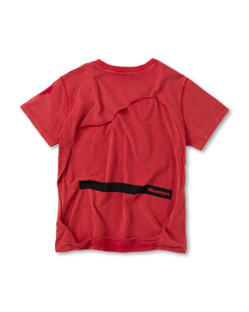 ILLUSION RED DISTRESSED TSHIRT