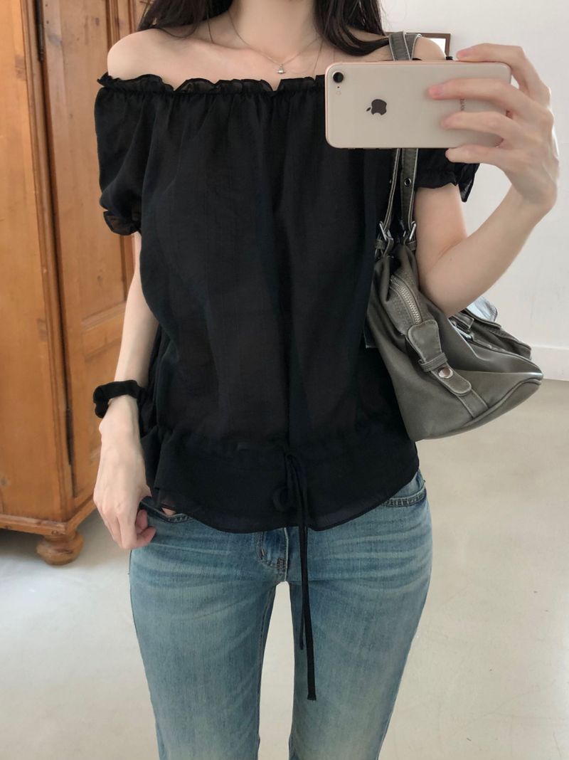 Powder Off-Shoulder Blouse (3 colors)