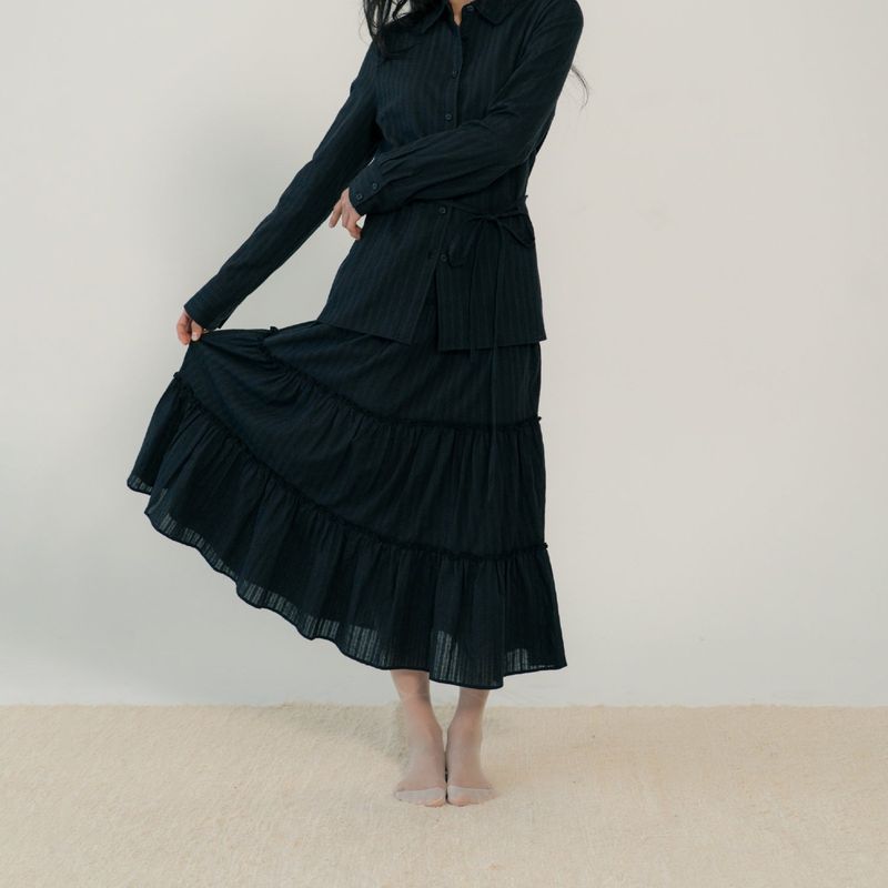 JACQUARD TIERED SKIRT (BLACK)