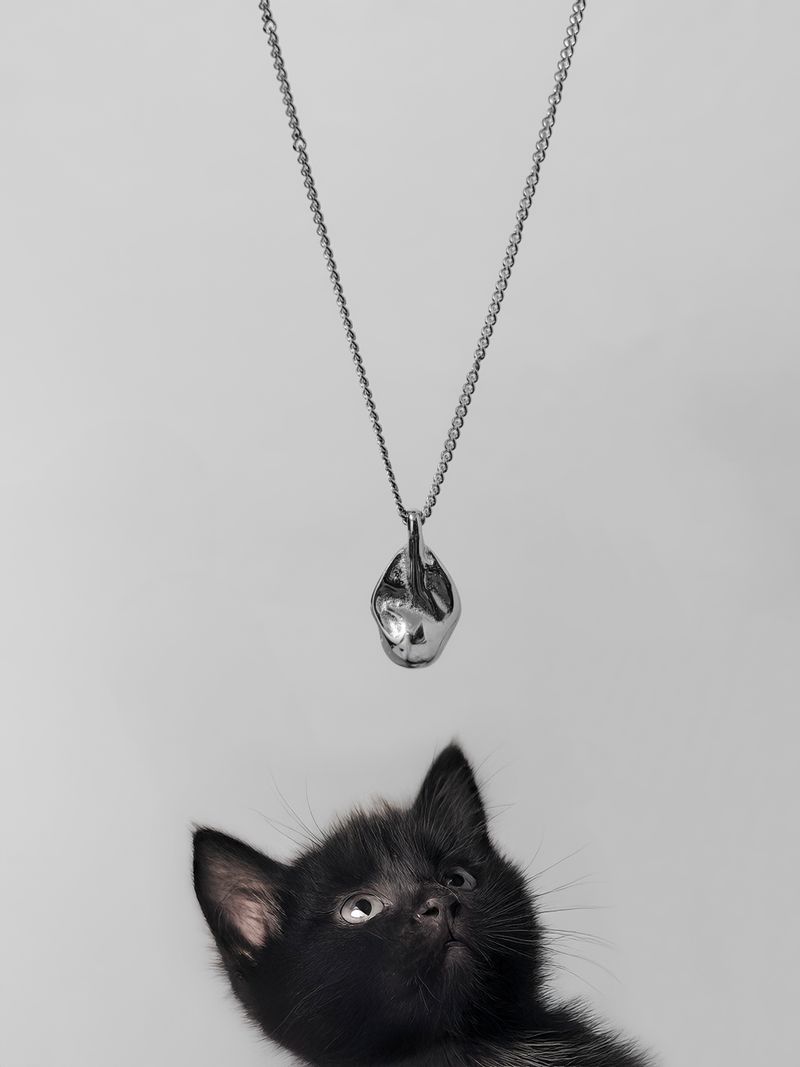 Plain Leaf Chain Necklace