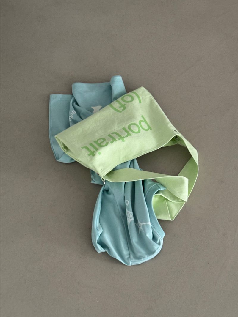 Portrait Wide Strap Shoulder Bag - Apple Mint
