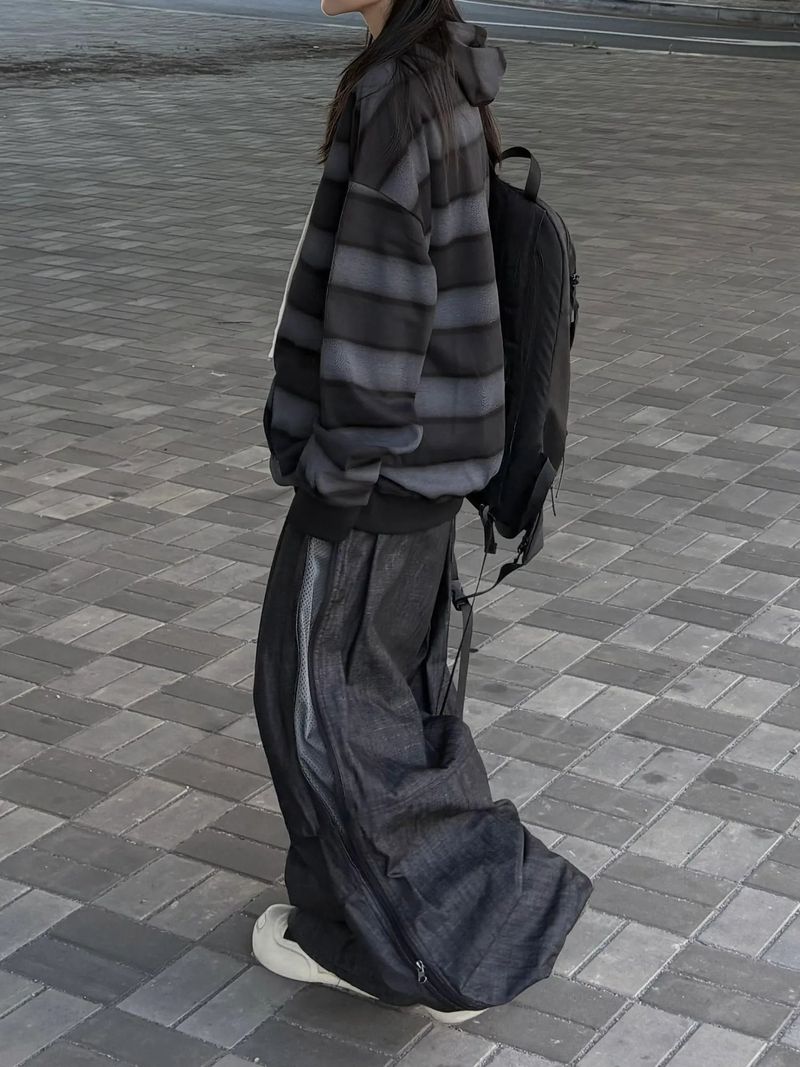 blur striped long strap hoodie