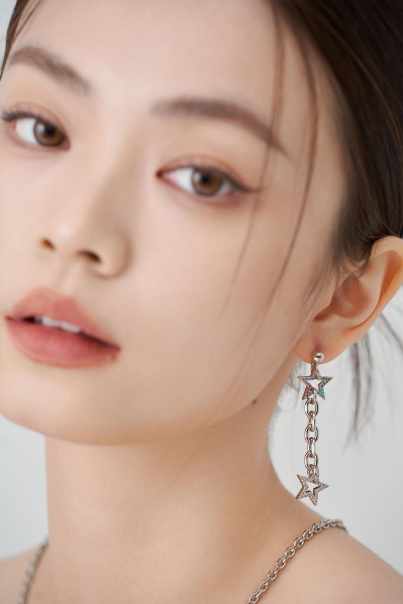 TWENTYONEAUGUST(トゥエンティワンオーガスト)の「スタードロップイヤリング(アクセサリー)」