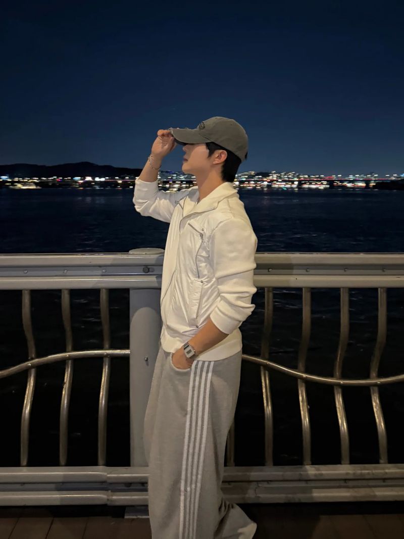 Maren russell sweat pants