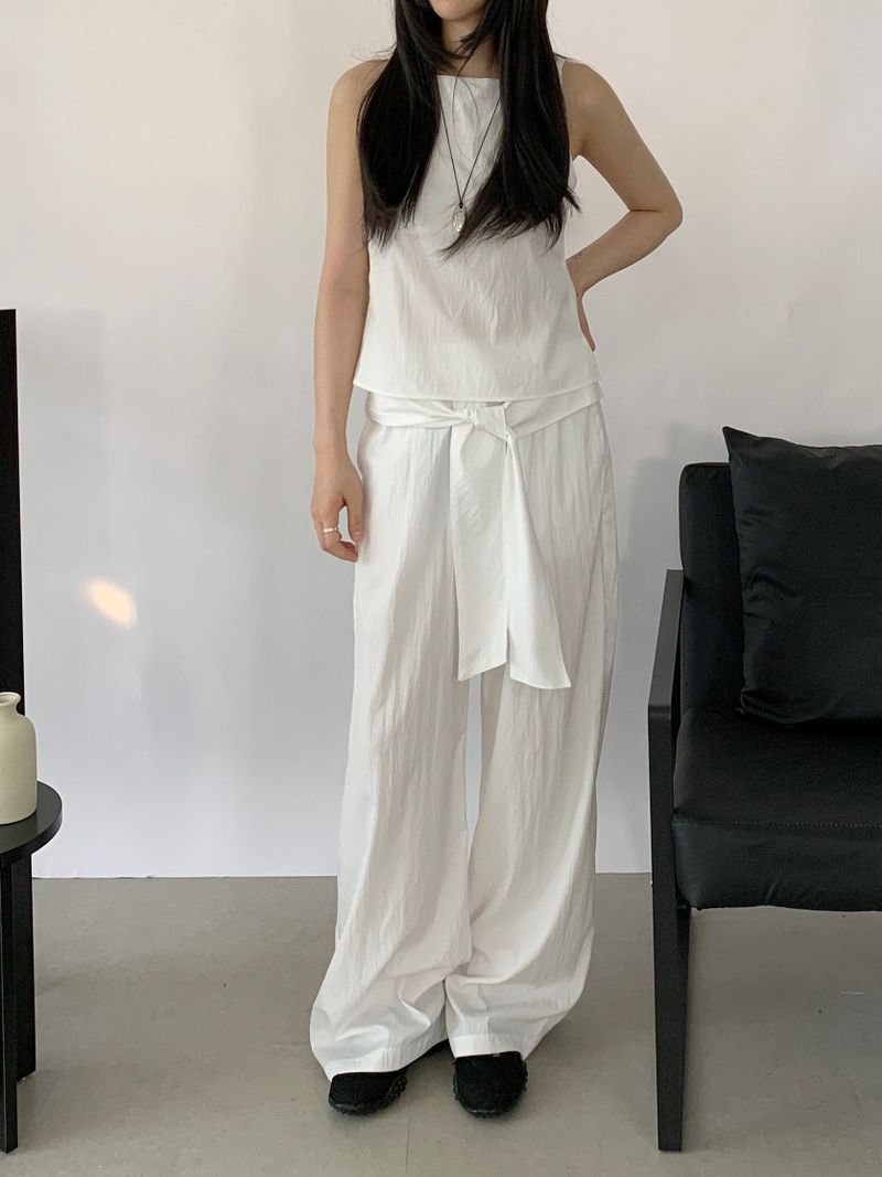 Raina halterneck sleeveless blouse