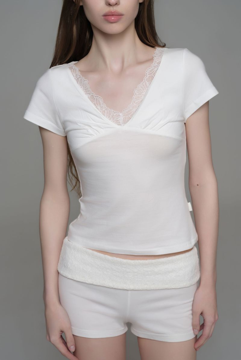 Rose tea lace v top, Ivory