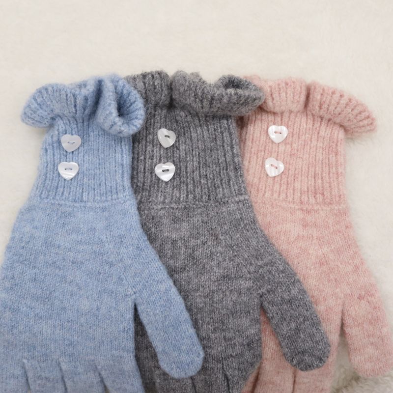 PINK PINEAPPLE(ピンクパイナップル)の「SWEET FRILL COZY GLOVES(Fashion Accessories)」