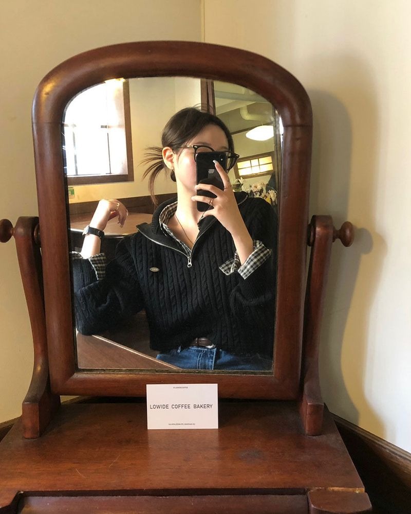 [BELLIDE MADE] CABLE HALF ZIP-UP KNIT WITH PENDANT
