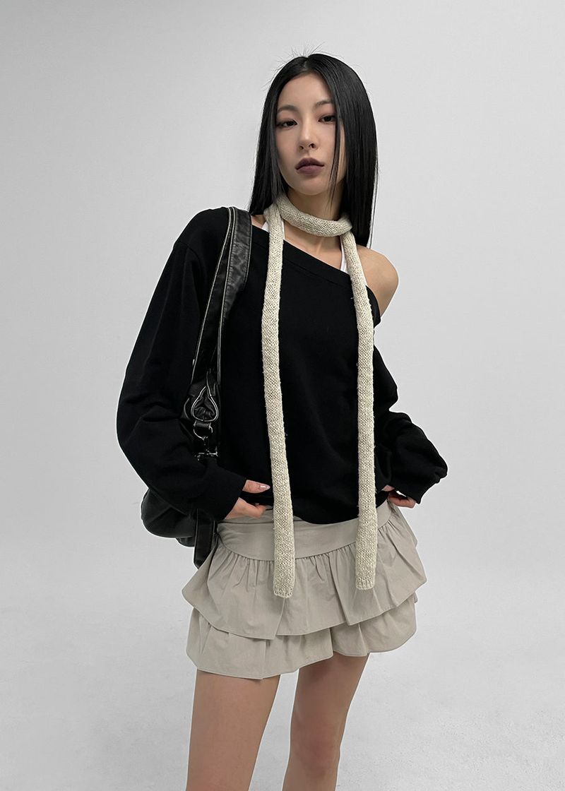 [MADE] Haidin Off-Shoulder Sweatshirt
