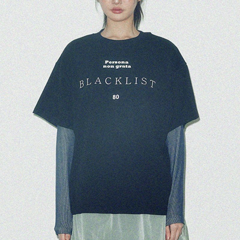 KOOKEESEE（クキシ）の「Blacklist lettering Short tee (Black)（Tops）」