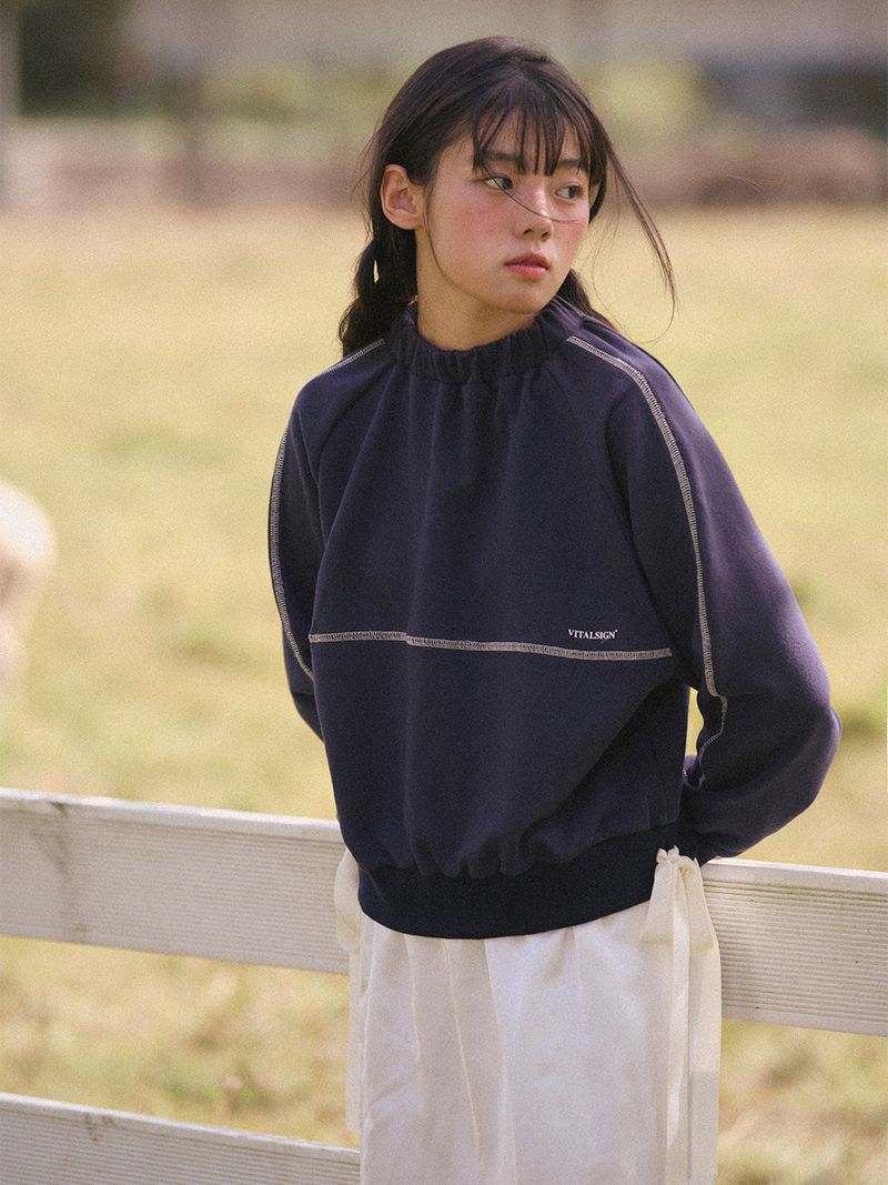 Neck Banding Ribbon Sweatshirt