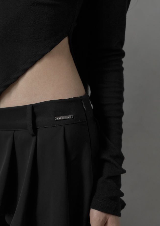 26SS★ [mnem] Distorted Eyelet Slit Top
